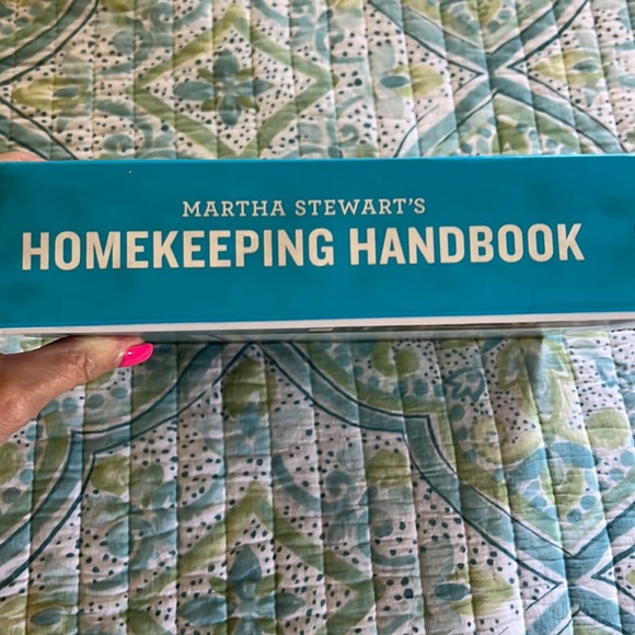 Brand new Martha Stewart’s home keeping handbook - Picture 6 of 8
